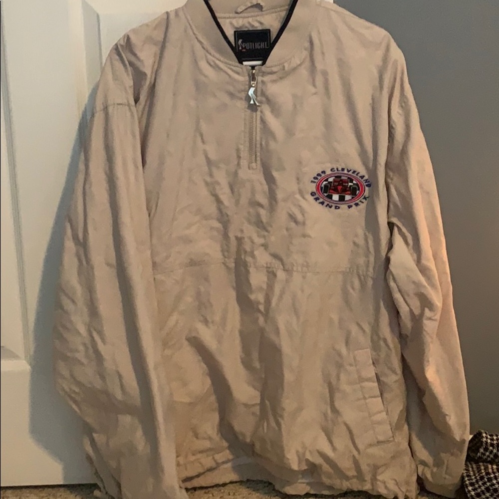 Men’s windbreaker